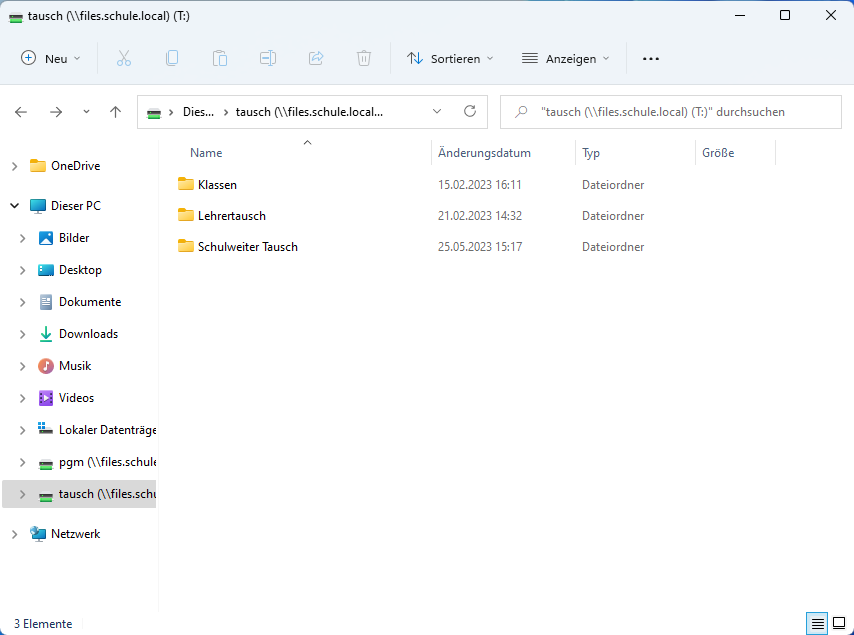 Verzeichnisstruktur und Ordneransicht des Tauschlaufwerk als Lehrer